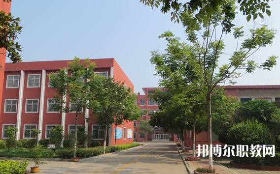 新疆巴音郭楞蒙古自治州衛(wèi)生學校2023年招生錄取分數線（2024參考）