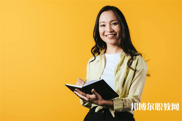 廣東哪里的中專學校能讀旅游航空服務專業(yè)