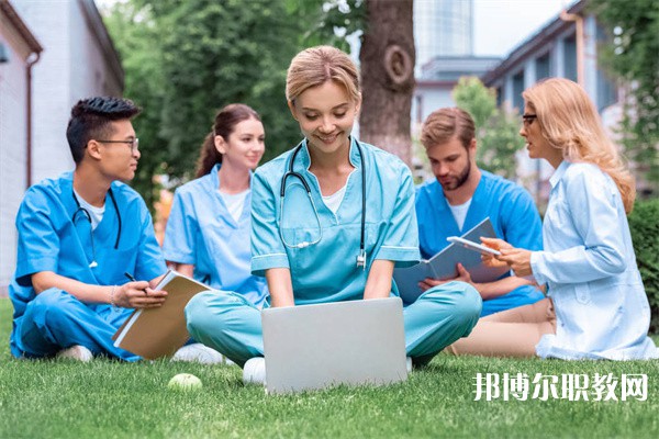 廣東哪里的中專學(xué)校能讀學(xué)前教育（音樂(lè)、舞蹈表演方向）專業(yè)