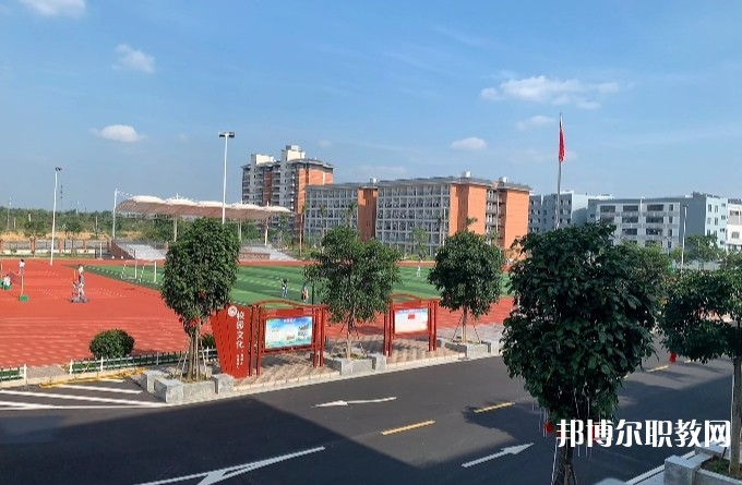 2024貴港市白云職業(yè)技術(shù)學(xué)校招生計(jì)劃 招生人數(shù)是多少(附要求、條件、對(duì)象)