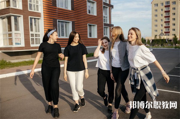 廣西哪里的中職學(xué)校能讀金融事務(wù)(互聯(lián)網(wǎng)金融、統(tǒng)計(jì)與會(huì)計(jì)核算方向)專業(yè)