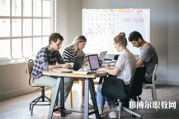 廣西哪里的中職學(xué)校能讀計算機(jī)應(yīng)用(辦公自動化方向)專業(yè)