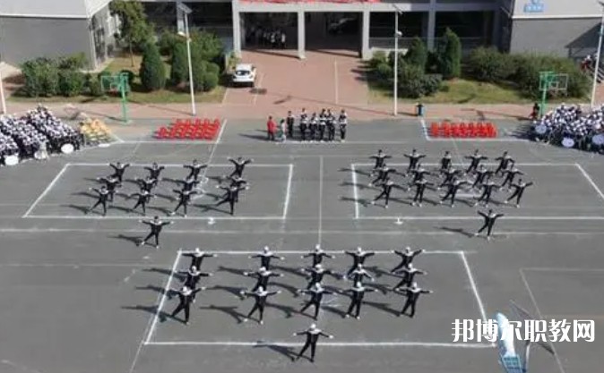 鞍山市交通運(yùn)輸學(xué)校怎么樣、好不好