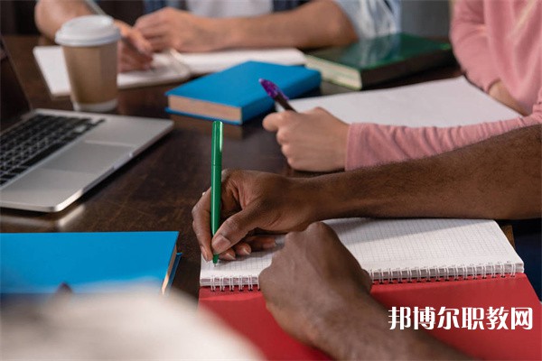 四川哪里的中職學校能讀模具設(shè)計與制作專業(yè)