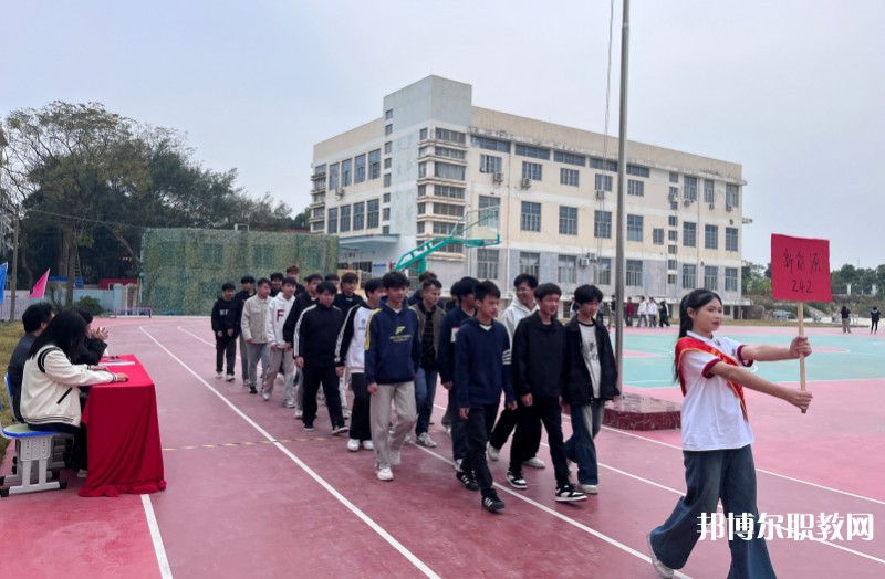 南寧運(yùn)德職業(yè)技術(shù)學(xué)校怎么樣、好不好
