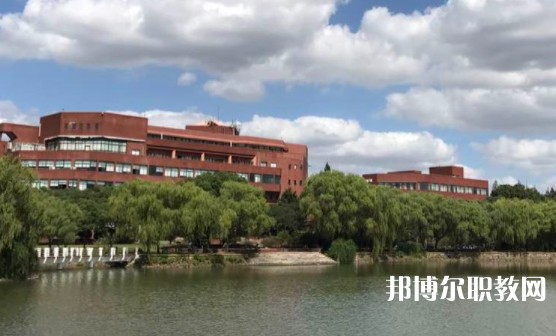 2025甘南中專(zhuān)學(xué)校最新排名前三名單